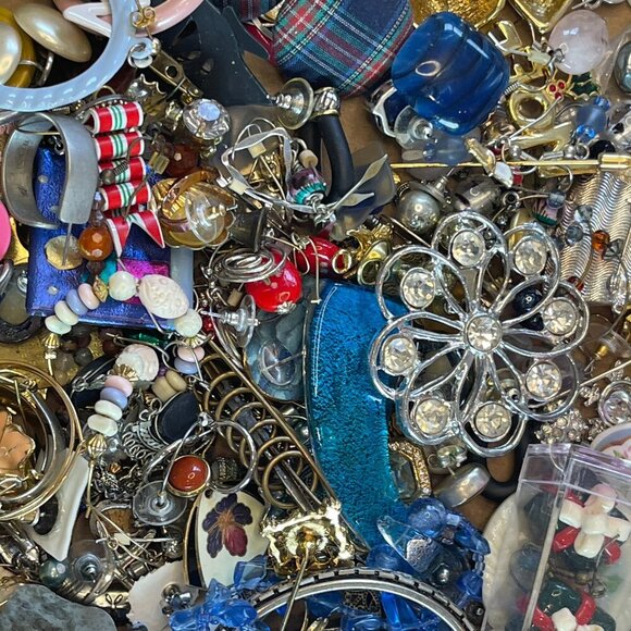 Craft Jewelry Lot 1lb, Beads, Charms, Findings, Rhinestones, Custom Send Request - Picture 11 of 15